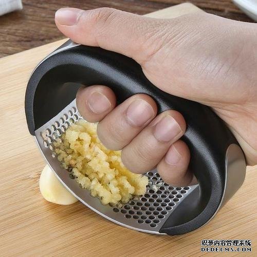 炒土豆丝,先放醋就错了!教你正确做法,清脆爽口不粘锅