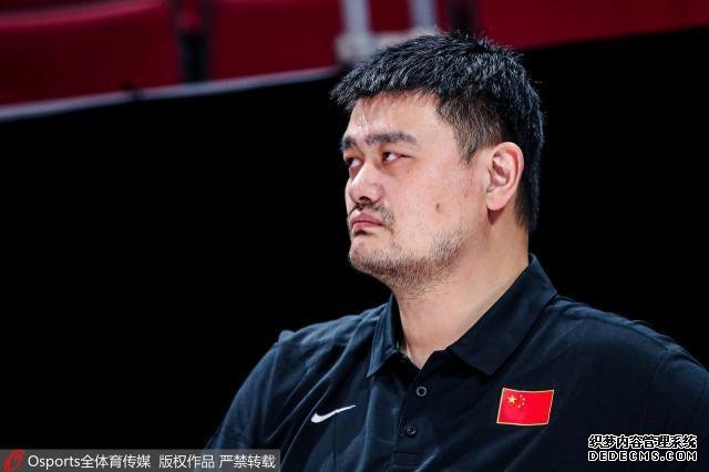 李楠被喊下课姚明无奈摇头 这一夜他们该有多难熬