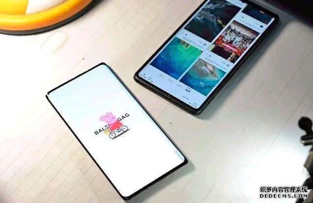小米高层透露实情,真全面屏很难做到,网友开始期待iPhone 12