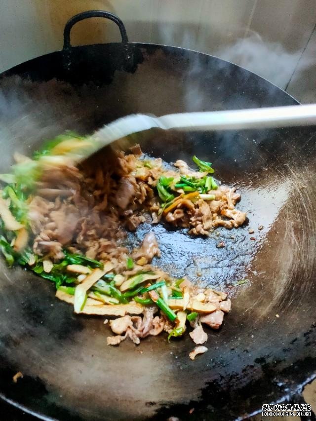 工地农民工,必备的下饭菜,安逸