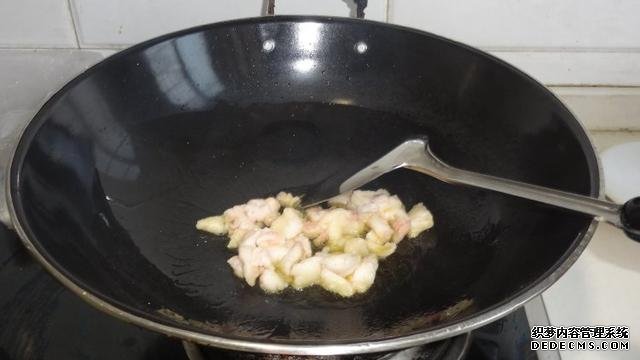花菜烧肉做法,色香味俱全,能让你多吃几碗饭