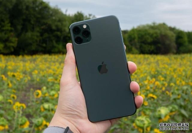 为什么只有1200万像素的苹果,却能够轻松媲美安卓4800万的像素?