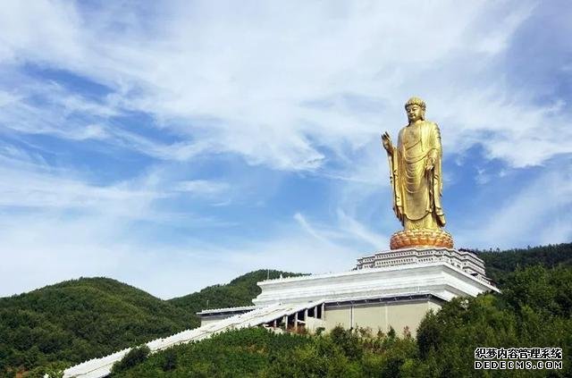中国耗资12亿的大佛“凉了”?游客:拜不起