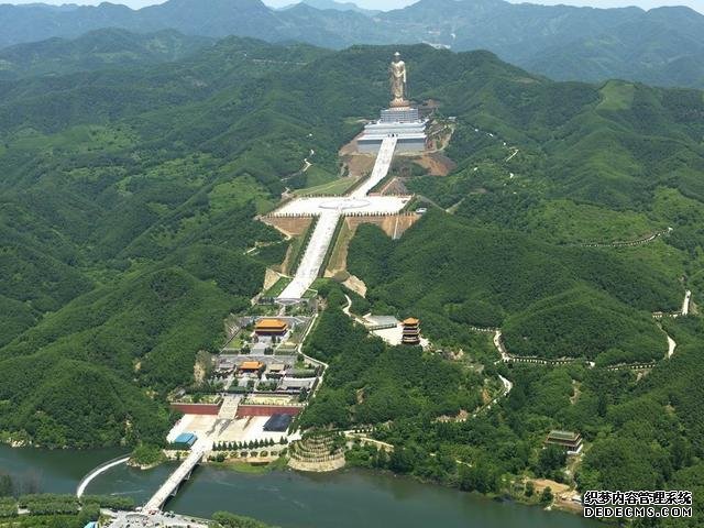 中国耗资12亿的大佛“凉了”?游客:拜不起