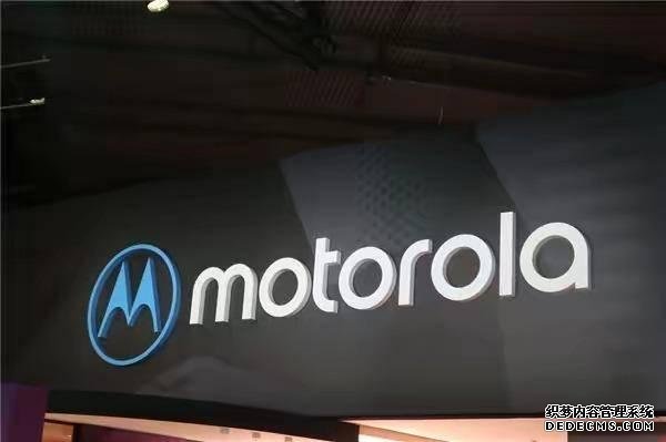 摩托罗拉新入门机曝光:5000mAh+6.4吋,下巴瞩目