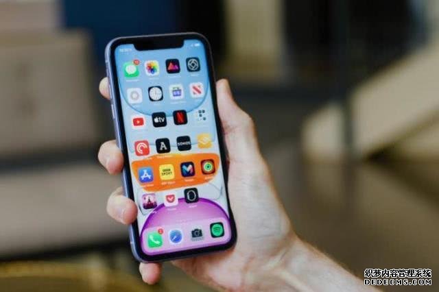果粉手头一紧!外媒爆出坏消息,网友:保护好手里的iPhone
