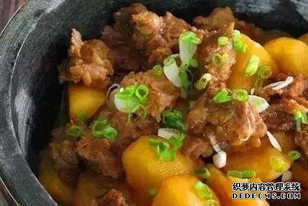 舌尖上的诱惑:烧椒拌牛肉、挂浆茄子、香芋丸,好味道在家做