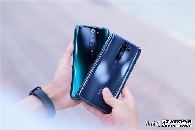 4800万像素成为标配,这三款百元机配置出色,你更喜欢哪一款