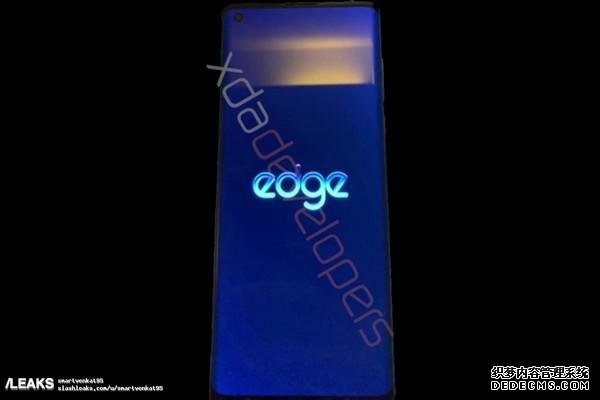 摩托罗拉Edge Live真机曝光 不止高颜值这回还有5G