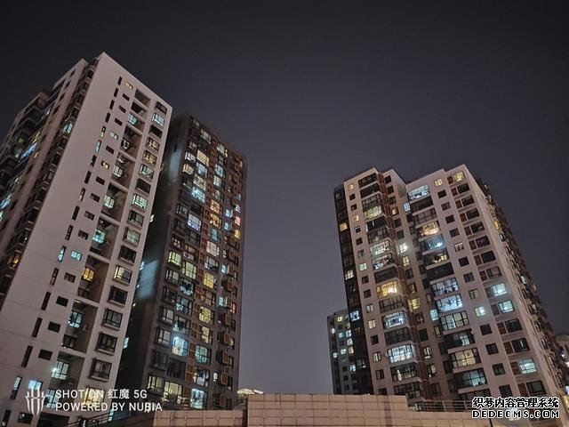 144Hz屏幕玩的更爽 红魔5G游戏手机评测