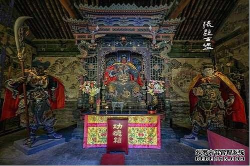 山西藏着一座神秘的古堡,有着独一无二的奇观!人少景还美