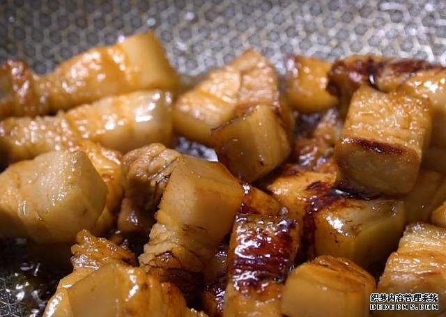 肉夹馍在家轻松做,馍香肉更香,一看就会,咋做都不废!