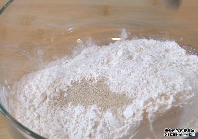 肉夹馍在家轻松做,馍香肉更香,一看就会,咋做都不废!