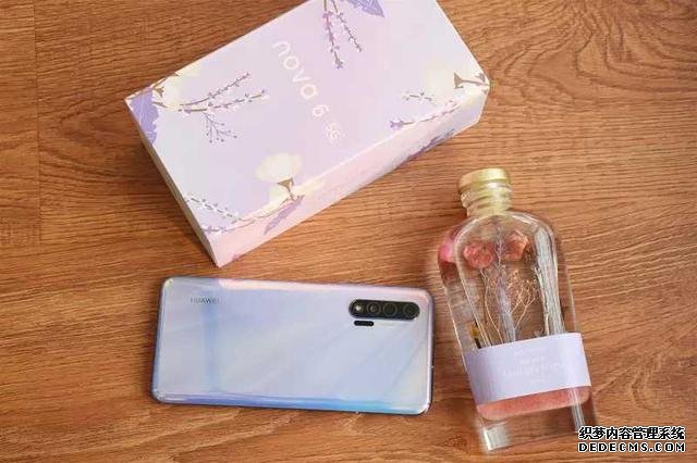 2300元就能买到麒麟990,40W快充+128GB,还是自拍第一旗舰