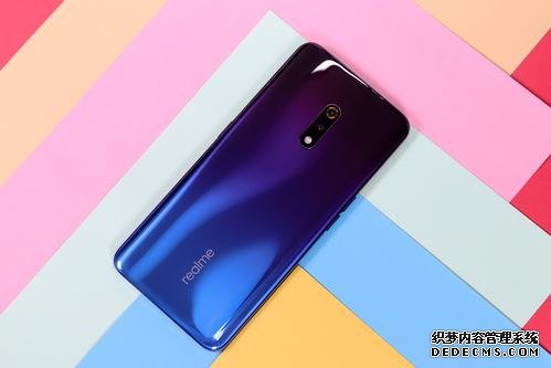 Realme X性价比颜值都很高,适合学生党入手