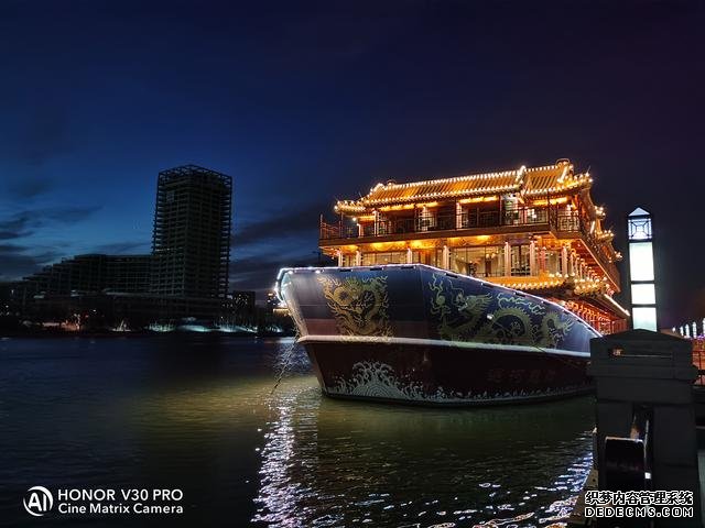 荣耀出招了,猛升摄像头,2000多元手机拍夜景不再是问题