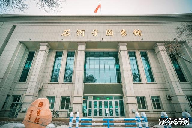 新疆小众旅行地,绝不会迷路的城市,幸福感极强,游客都想定居