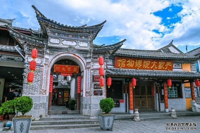 云南唯一的千年白族古镇,被老舍称为东方剑桥,究竟是怎样的?