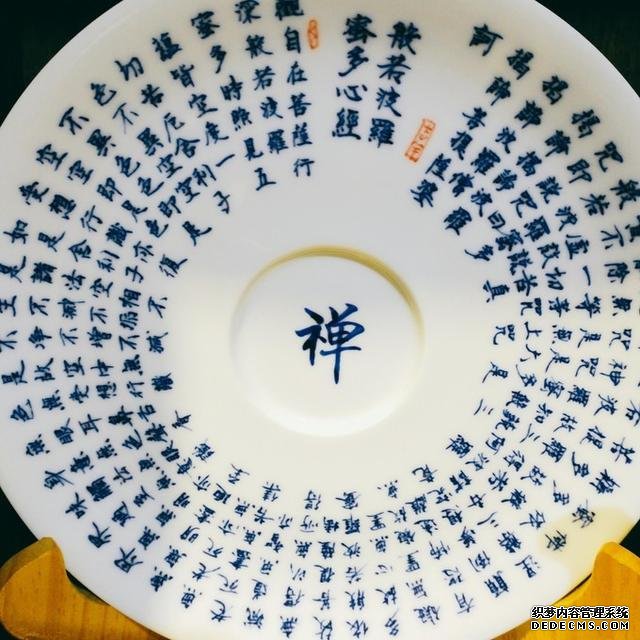 灵隐红尘,静默芳华,隐匿大理苍山深处的幽深古刹