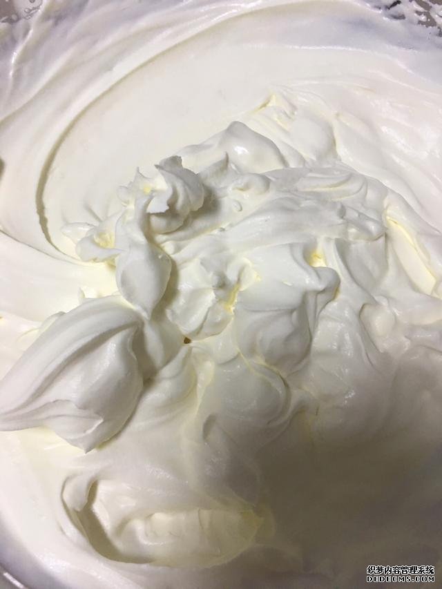 清爽的芒果千层蛋糕,吃了还想吃,再也不用买,一个平底锅搞定。