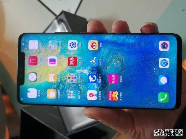 华为4G大降2630元,麒麟980+徕卡三摄,网友:心动了