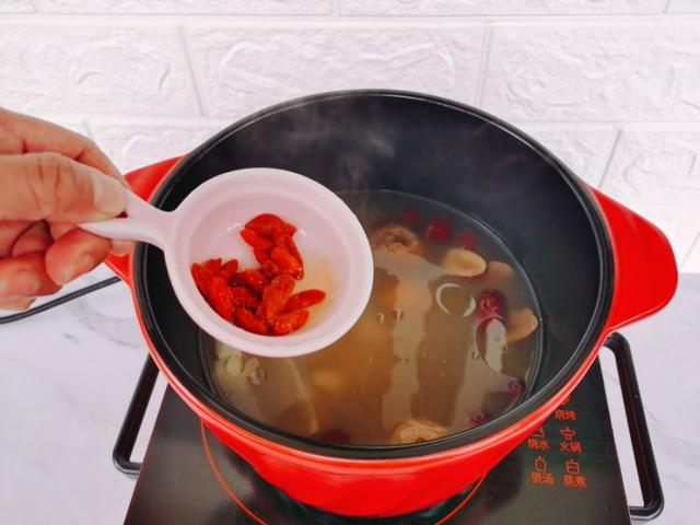 天麻炖鸡这样煲,我能喝三碗!