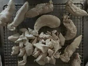 在家里也能做鸡肉松,入口即化,蓬松绵软,鸡肉松还可以装饰面包