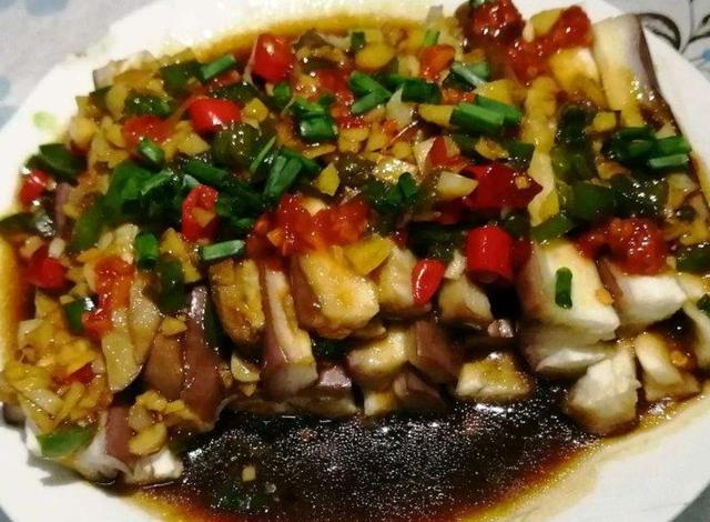 茄子夏天换个做法,不炸不炒,少油少盐,清淡更健康