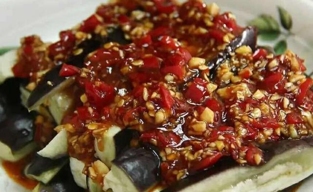 茄子夏天换个做法,不炸不炒,少油少盐,清淡更健康