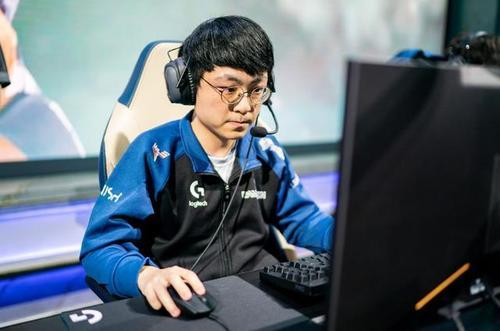 英雄联盟季中杯A组最大看点,Knight挑战三位顶级韩国中单
