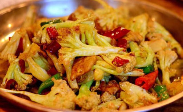 花菜最好吃的家常做法,学会这一招脆嫩爽口香味浓,小孩都馋哭了