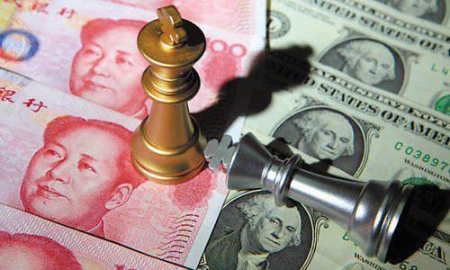 美国“忧心忡忡”,担心中国抛7000亿美债?美联储,能否接得住?