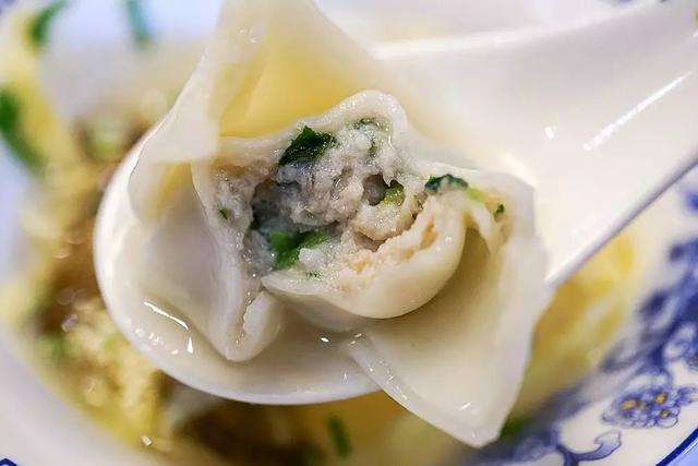 春风十里,不如春鲜刀鱼,沪上最好吃的光面——刀鱼汁面不容错过
