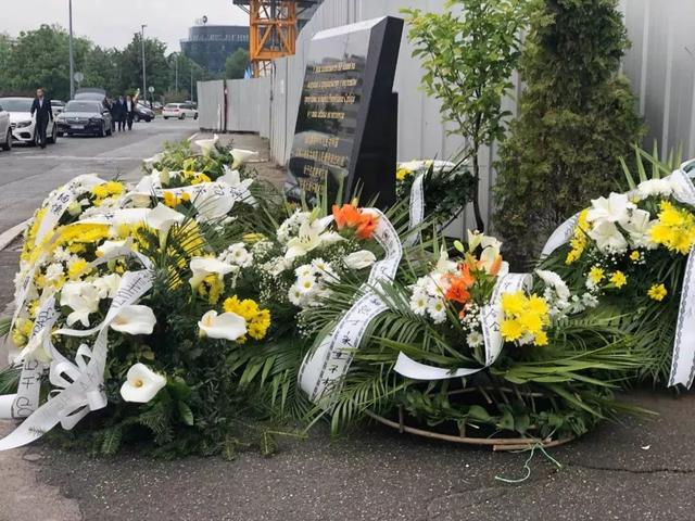 “赖”在中国仁爱礁上不走的菲律宾现役军舰,马德雷山号