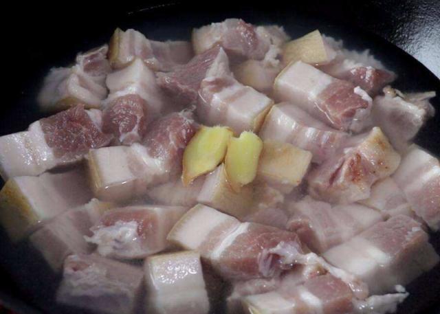 肉夹馍在家就能做,超级简单馍香肉更香,做好连吃三个都不够