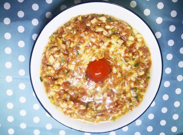 周恩来总理爱吃的无锡家常菜,肉饼鲜美劲道咸蛋黄咸香适口,解馋