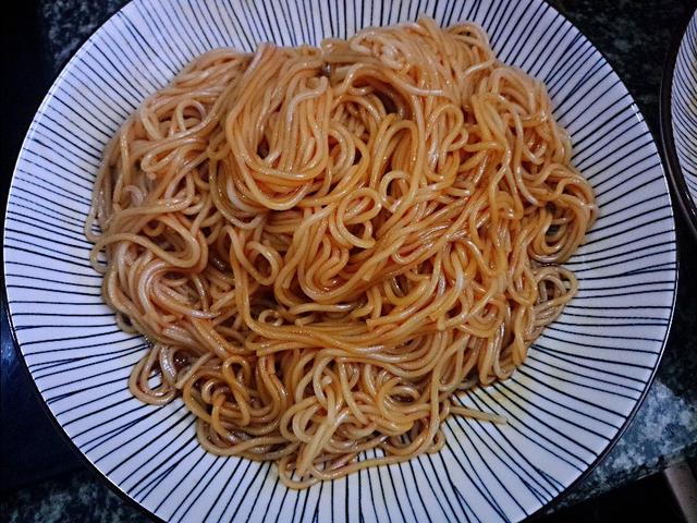 最近迷上了葱油面,除了好吃之外,操作也很简单
