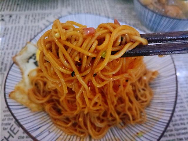 最近迷上了葱油面,除了好吃之外,操作也很简单