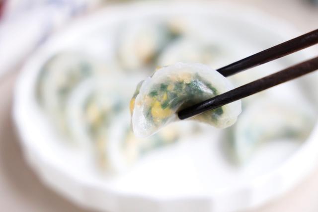 韭菜这样做太好吃,软糯Q弹,比韭菜盒子好吃太多了,夏天吃真好