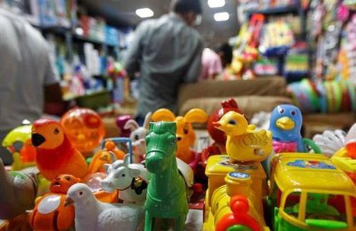 印度抵制效果显现,售卖我国产品商户陷入危机,中国手机销量下滑