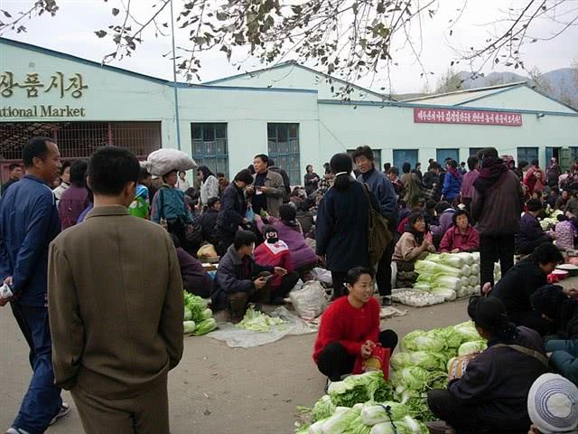 走进朝鲜:朝鲜的农贸市场什么不同?