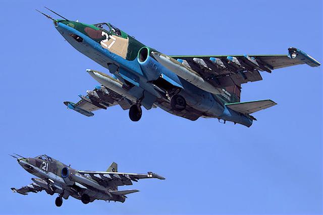俄罗斯发动空袭,猛烈轰炸恐怖分子老巢,为受伤士兵复仇