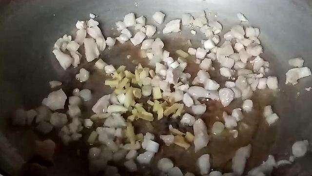 教你在家做“蚂蚁上树”,步骤告诉你,做出来比饭店还香