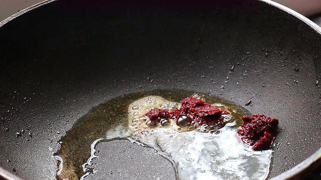 面条吃了30年,还是这样做最过瘾,我一次能吃3碗,超简单