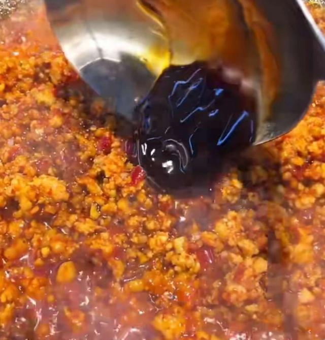 南方最好吃的一种面,荤素齐全,吃一口全都是四川的味道