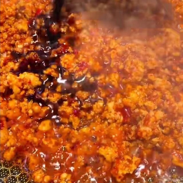 南方最好吃的一种面,荤素齐全,吃一口全都是四川的味道