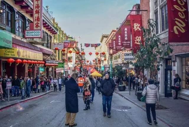 美国唐人街“人去楼空”,他们都去哪了?