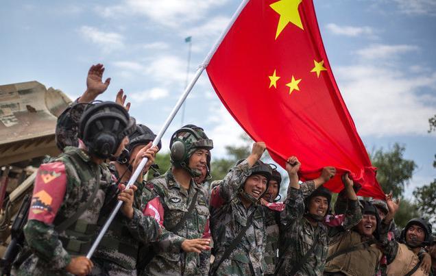 中国将赴俄罗斯与10余国家进行军事比赛!给个眼神,美国自己体会