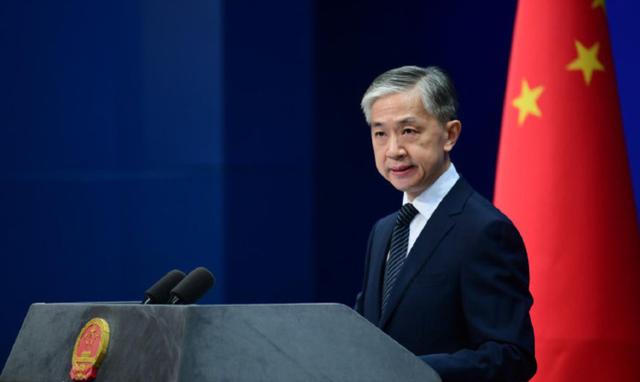 菲律宾表态不会站队,但希望中方优先提供疫苗,外交部直面回应