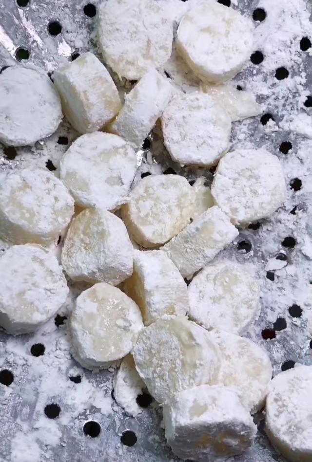 为什么你做的拔丝山药不拔丝呢?这样做的拔丝山药香脆又拔丝